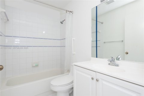 Снять в аренду виллу или дом в Мирамар, Флорида 4 спальни, 166.67м2, № 1990528 - фото 21