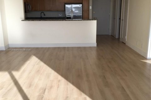 Condo in Miami Beach, Florida, 1 bedroom  № 1811982 - photo 5