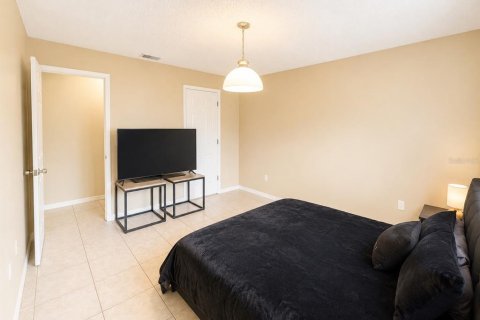 Condo in Kissimmee, Florida, 1 bedroom № 2216060 - photo 5