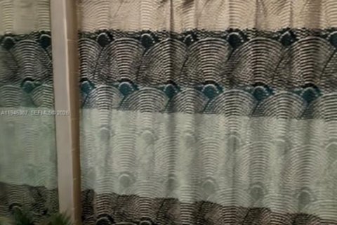 Купить таунхаус в Пемброк-Пайнс, Флорида 3 спальни, 213.68м2, № 2001815 - фото 7