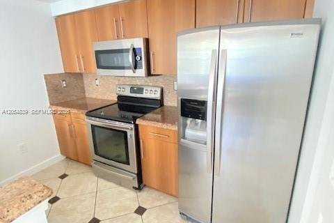Condo in Coral Springs, Florida, 1 bedroom № 2251870 - photo 19