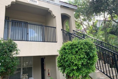 Condo in Coral Springs, Florida, 1 bedroom № 2251870 - photo 22
