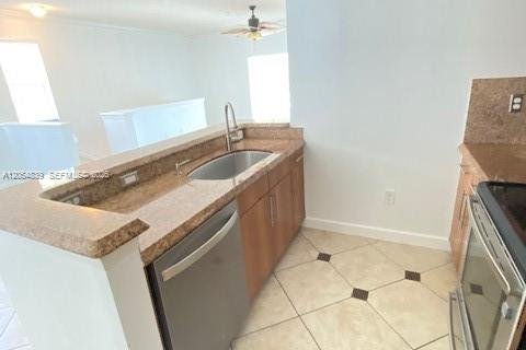 Condo in Coral Springs, Florida, 1 bedroom № 2251870 - photo 17