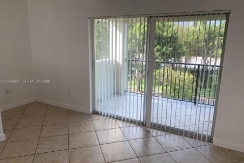 Condo in Coral Springs, Florida, 1 bedroom № 2251870 - photo 8