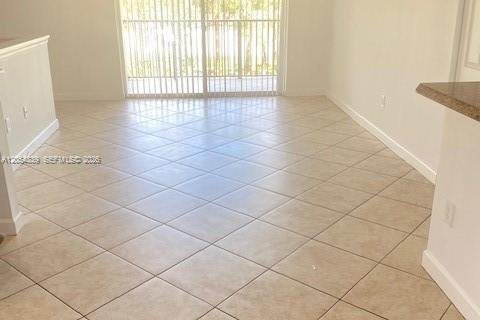 Condo in Coral Springs, Florida, 1 bedroom № 2251870 - photo 4