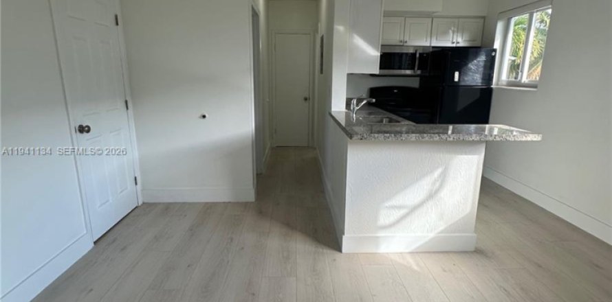 Appartement à North Miami, Floride 2 chambres, 69.68 m2 № 1998112