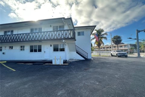 Appartement à louer à North Miami, Floride: 2 chambres, 69.68 m2 № 1998112 - photo 11