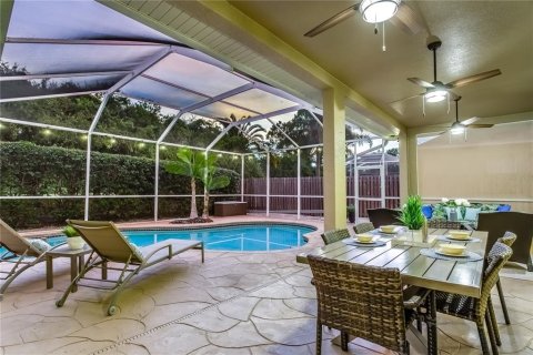 House in Tampa, Florida 4 bedrooms, 224.45 sq.m. № 1885045 - photo 4