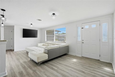 Casa en venta en Port Richey, Florida, 2 dormitorios, 110.37 m2 № 2096503 - foto 10