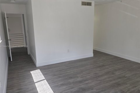 Adosado en venta en Plantation, Florida, 3 dormitorios, 151.62 m2 № 1947189 - foto 28