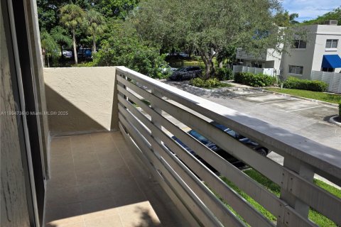Adosado en venta en Plantation, Florida, 3 dormitorios, 151.62 m2 № 1947189 - foto 27