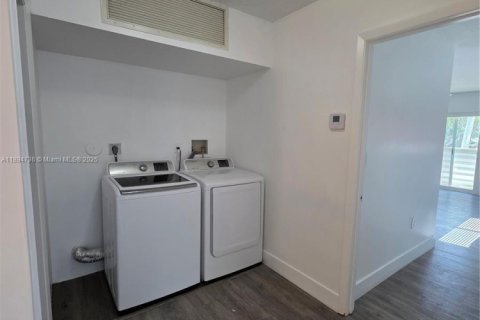 Adosado en venta en Plantation, Florida, 3 dormitorios, 151.62 m2 № 1947189 - foto 23