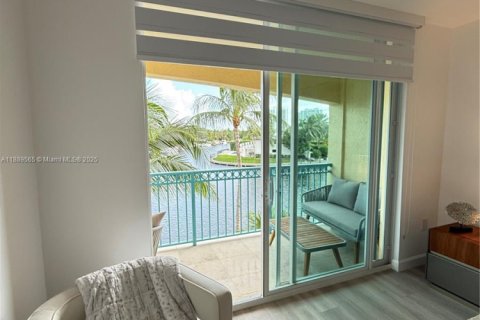 Снять в аренду кондоминиум в Халландейл-Бич, Флорида 2 спальни, 106.84м2, № 1938903 - фото 10