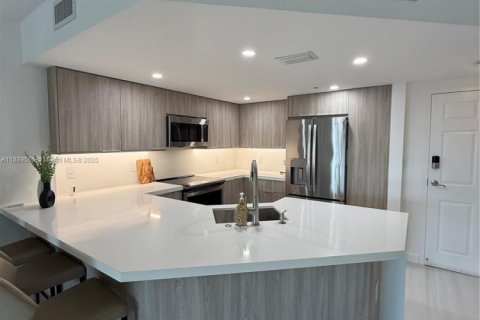 Снять в аренду кондоминиум в Халландейл-Бич, Флорида 2 спальни, 106.84м2, № 1938903 - фото 5