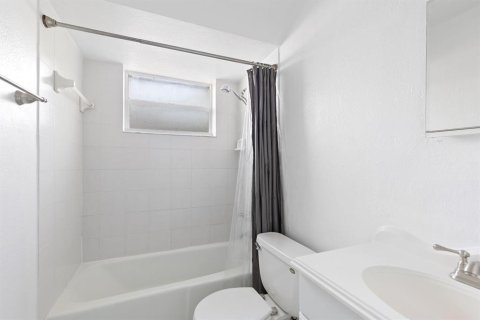 Condominio en alquiler en Fort Lauderdale, Florida, 2 dormitorios, 77.76 m2 № 2174279 - foto 7
