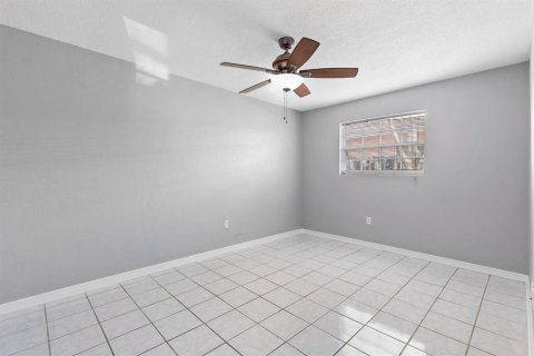 Condominio en alquiler en Fort Lauderdale, Florida, 2 dormitorios, 77.76 m2 № 2174279 - foto 6