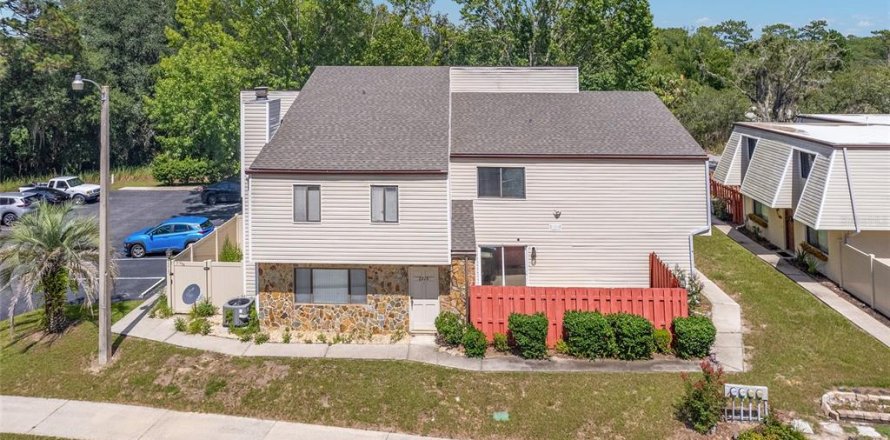 Condominio en Ocala, Florida, 2 dormitorios № 2202179