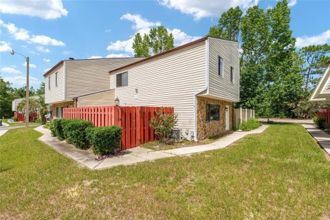 Condominio en venta en Ocala, Florida, 2 dormitorios, 115.48 m2 № 2202179 - foto 3