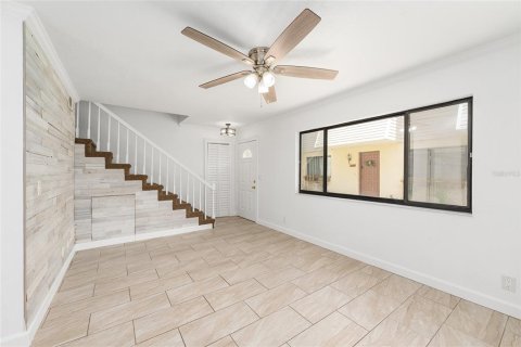 Condominio en venta en Ocala, Florida, 2 dormitorios, 115.48 m2 № 2202179 - foto 9
