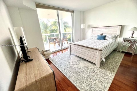 Condominio en venta en Bal Harbour, Florida, 2 dormitorios, 98.1 m2 № 2034242 - foto 16