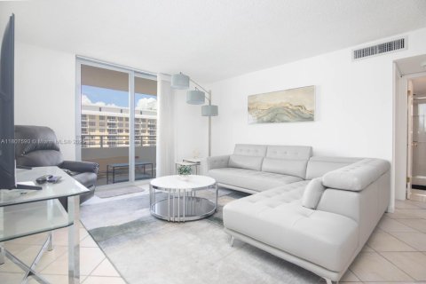 Copropriété à louer à Miami Beach, Floride: 2 chambres, 97.36 m2 № 1749097 - photo 7