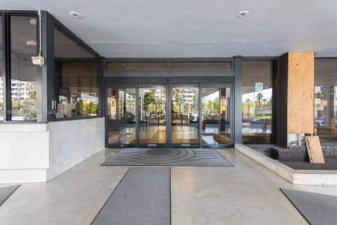 Copropriété à louer à Miami Beach, Floride: 2 chambres, 97.36 m2 № 1749097 - photo 12