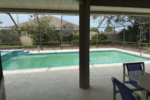 House in Palm Coast, Florida 3 bedrooms, 221.2 sq.m. № 1743551 - photo 8