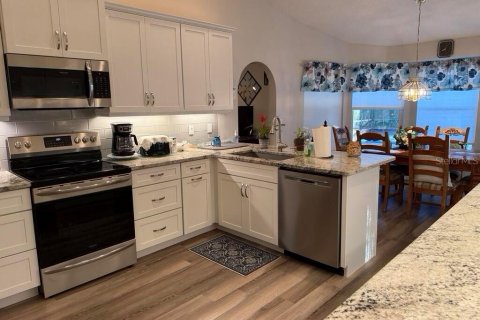 House in Palm Coast, Florida 3 bedrooms, 221.2 sq.m. № 1743551 - photo 13