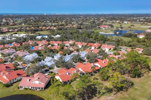 House in Sarasota, Florida 2 bedrooms, 223.24 sq.m. № 1592825 - photo 27