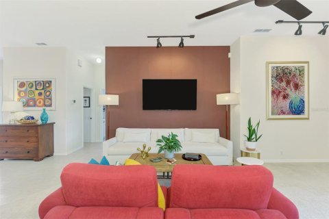 House in Sarasota, Florida 4 bedrooms, 191.29 sq.m. № 1886466 - photo 17