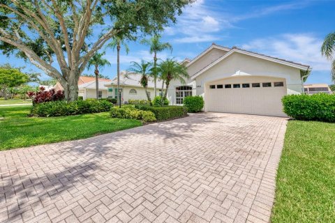 House in Sarasota, Florida 4 bedrooms, 191.29 sq.m. № 1886466 - photo 3
