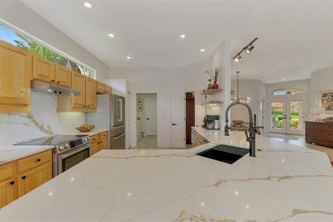 House in Sarasota, Florida 4 bedrooms, 191.29 sq.m. № 1886466 - photo 23
