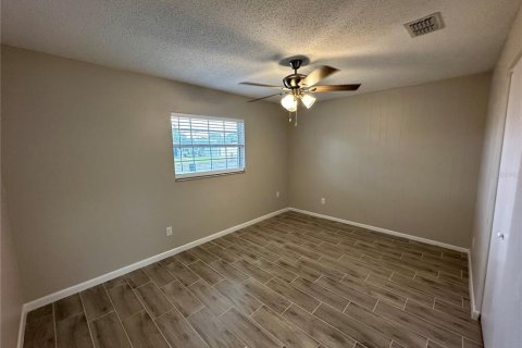 Casa en alquiler en Orlando, Florida, 3 dormitorios, 106.84 m2 № 1908443 - foto 11