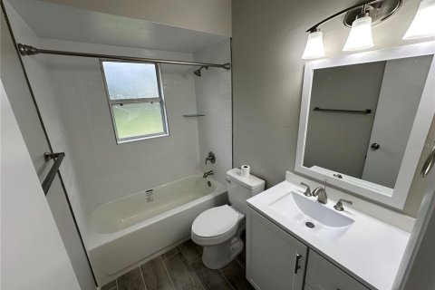 Casa en alquiler en Orlando, Florida, 3 dormitorios, 106.84 m2 № 1908443 - foto 10