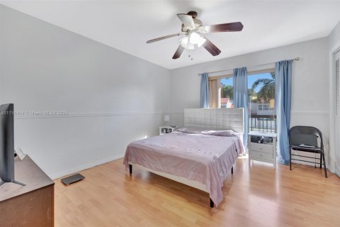 Touwnhouse à vendre à Miami, Floride: 2 chambres, 102.19 m2 № 1471133 - photo 17