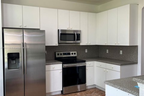 House in Royal Palm Beach, Florida 3 bedrooms, 178.47 sq.m. № 1887294 - photo 6