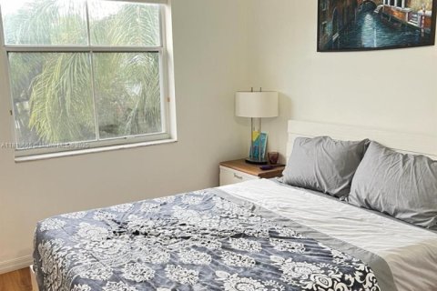 Купить виллу или дом в Холливуд, Флорида 4 спальни, 196.3м2, № 2033116 - фото 12