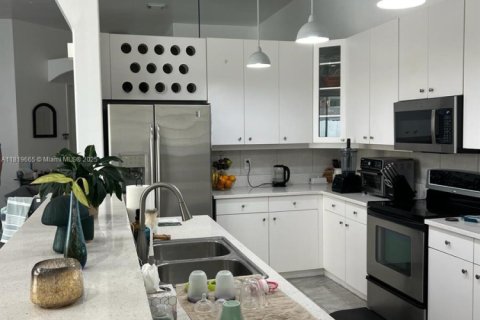 Купить виллу или дом в Холливуд, Флорида 4 спальни, 196.3м2, № 2033116 - фото 6