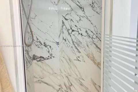 Купить виллу или дом в Холливуд, Флорида 4 спальни, 196.3м2, № 2033116 - фото 18