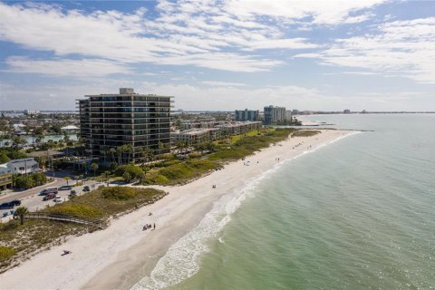 Condo in Treasure Island, Florida, 1 bedroom  № 1566468 - photo 29
