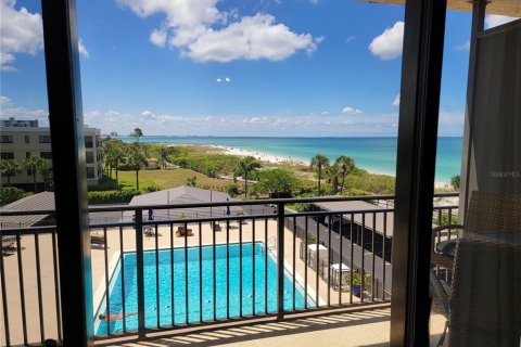 Condo in Treasure Island, Florida, 1 bedroom  № 1566468 - photo 18