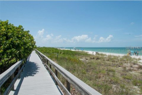 Condo in Treasure Island, Florida, 1 bedroom  № 1566468 - photo 26