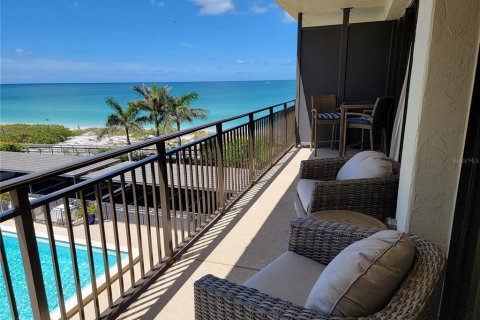 Condo in Treasure Island, Florida, 1 bedroom  № 1566468 - photo 22