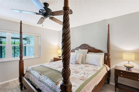 Condo in Bradenton, Florida, 2 bedrooms  № 2196985 - photo 20