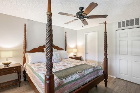 Condo in Bradenton, Florida, 2 bedrooms  № 2196985 - photo 18