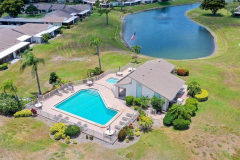 Condo in Bradenton, Florida, 2 bedrooms  № 2196985 - photo 30