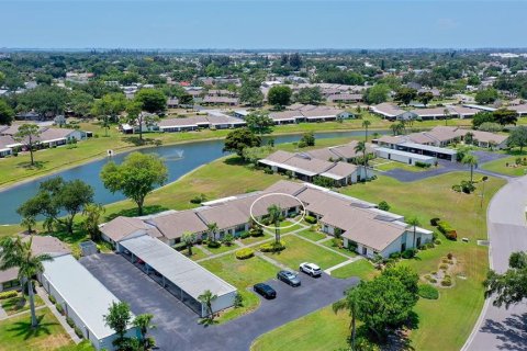 Condo in Bradenton, Florida, 2 bedrooms  № 2196985 - photo 4