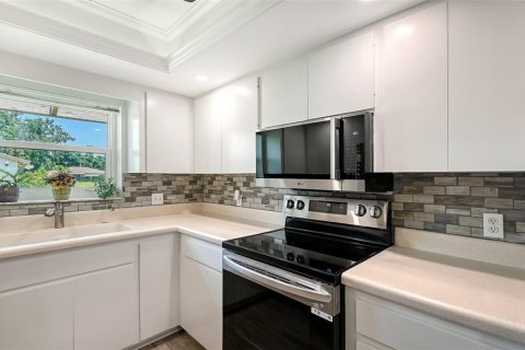 Condo in Bradenton, Florida, 2 bedrooms  № 2196985 - photo 12