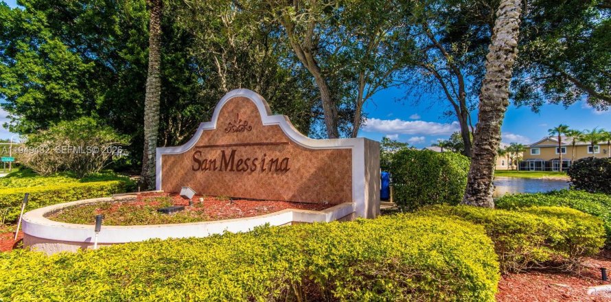 Таунхаус в Уэстон, Флорида 2 спальни, 117.15м2 № 2005277