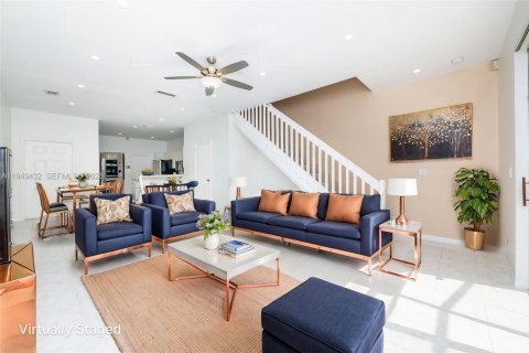 Снять в аренду таунхаус в Уэстон, Флорида 2 спальни, 117.15м2, № 2005277 - фото 15